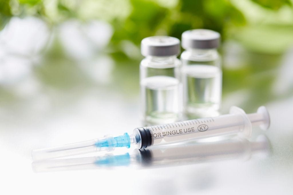 注射器とバイアル
